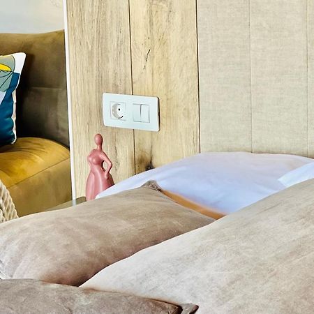 Canaryislandshost L The Sky Suites Tinajo Esterno foto
