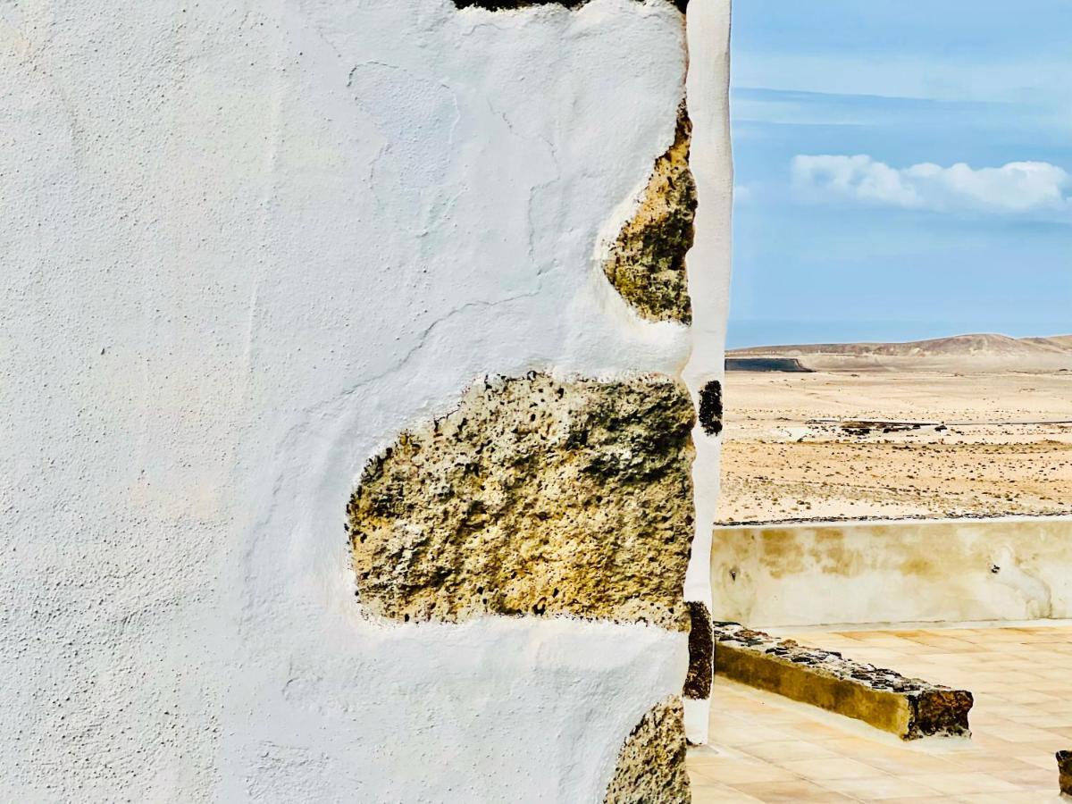 Canaryislandshost L The Sky Suites Tinajo Esterno foto