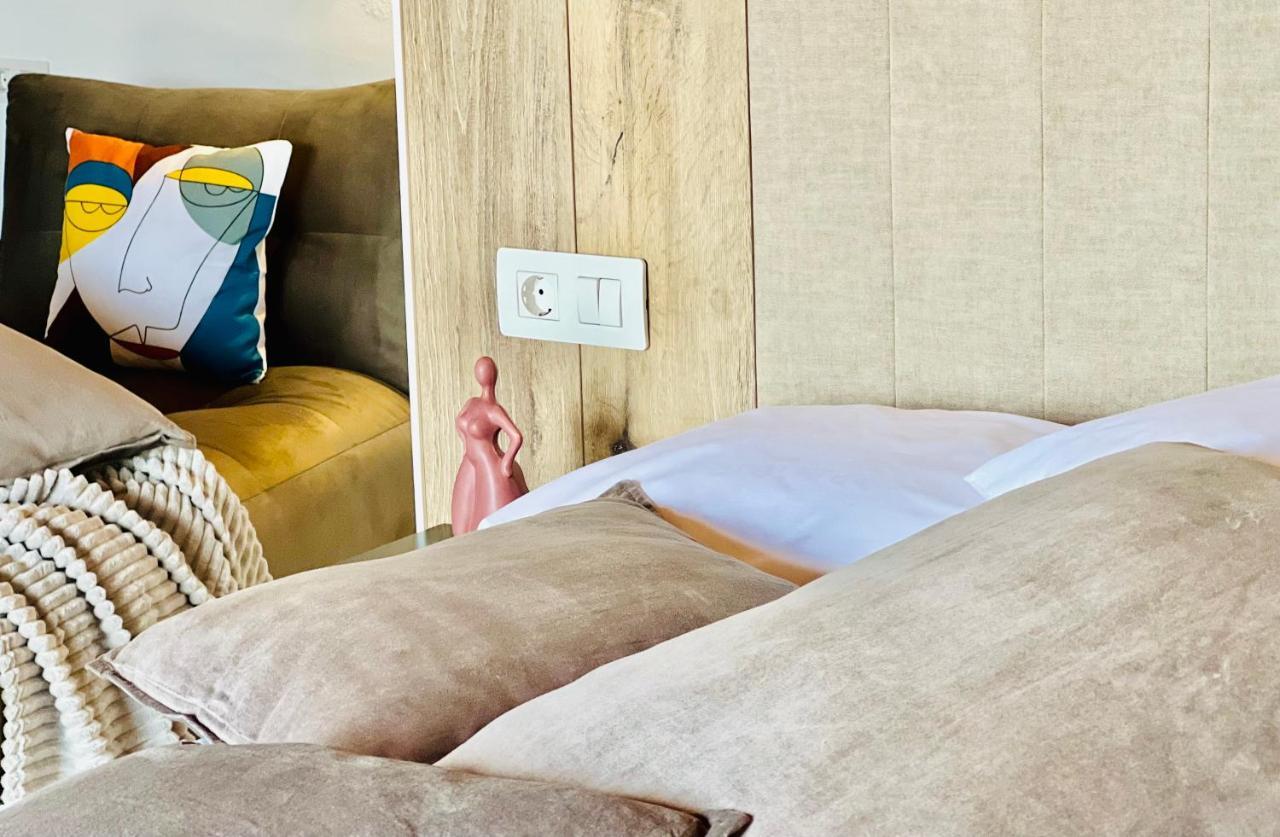 Canaryislandshost L The Sky Suites Tinajo Esterno foto